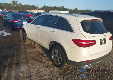 2019 Mercedes-Benz Glc 300 z USA, uszkodzony, nr VIN WDC0G4JB5KF624969